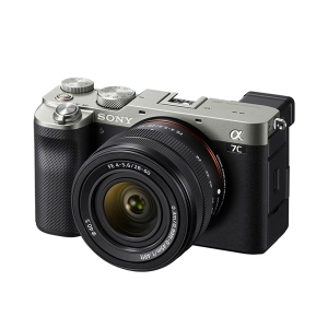 Sony ILCE 7C 28 60mm f4 5.6 Silver