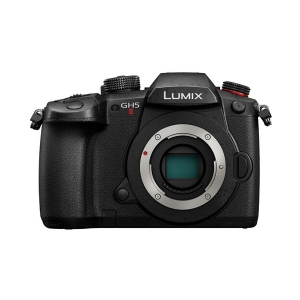 Panasonic Lumix DC GH5 II Body Only Bundling Memory (Black)